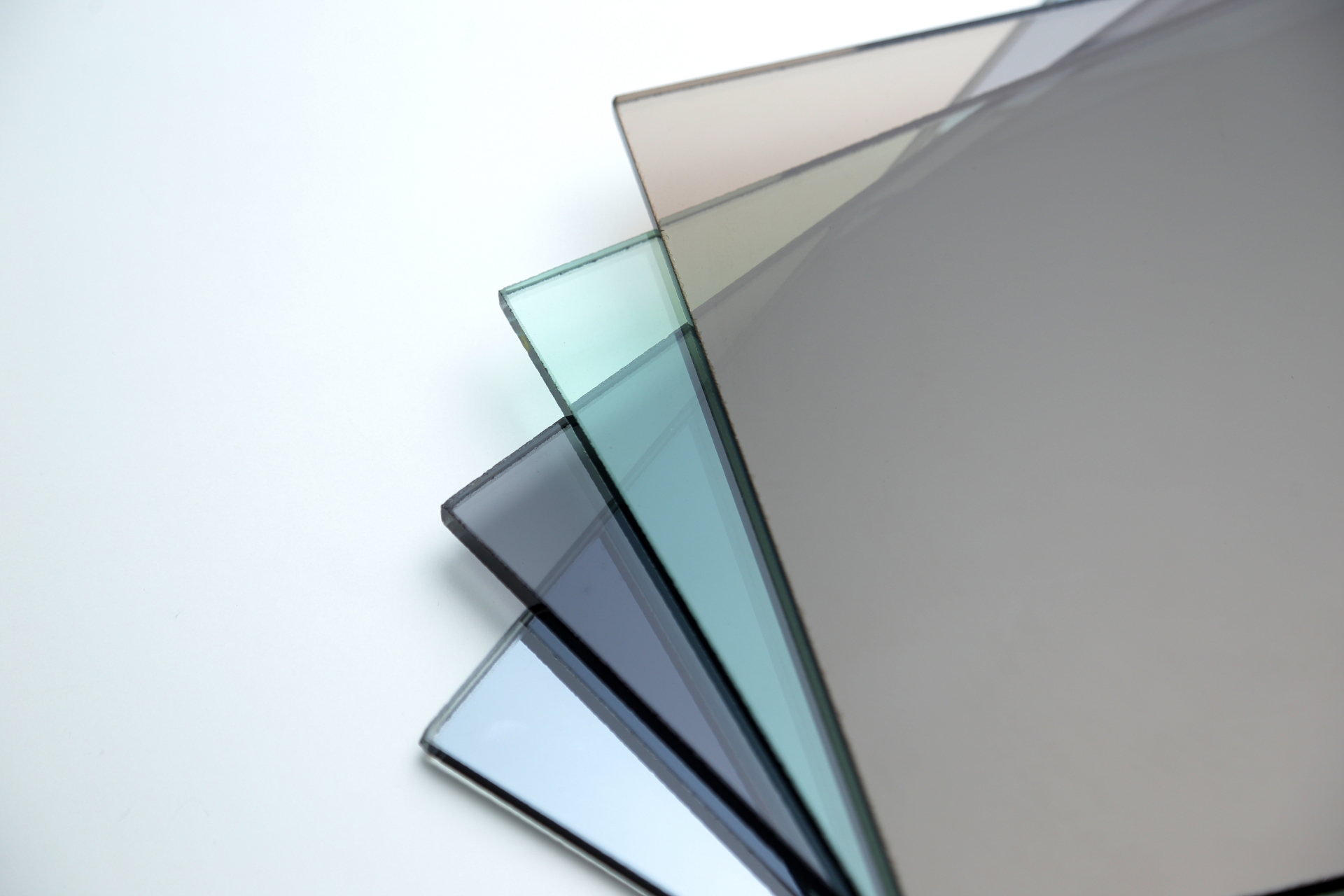 窓リフォームで活用したいLow-Eガラスの仕組みやメリットをご紹介！